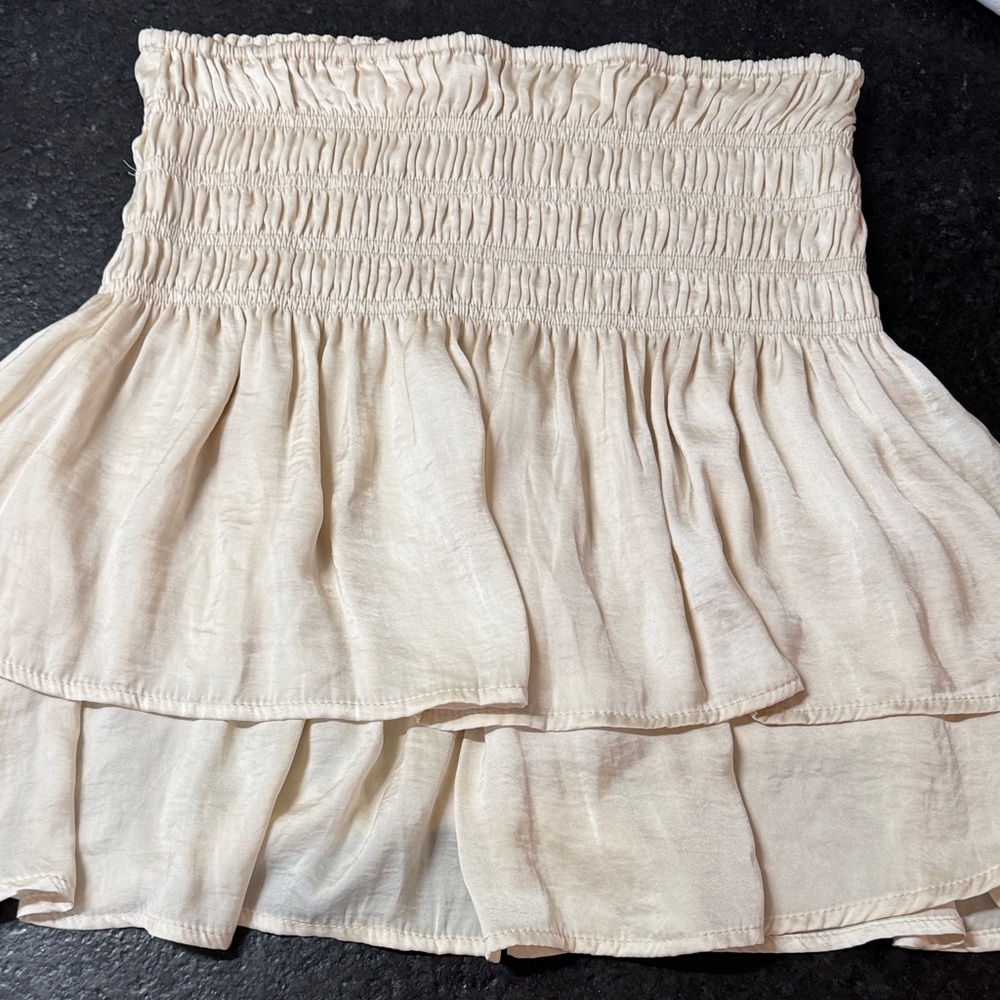 Cream Strapless Ruffled skirt size large